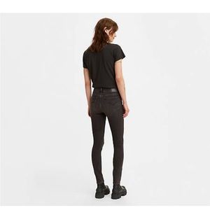 Levi’s 711 skinny jeans in for the money black